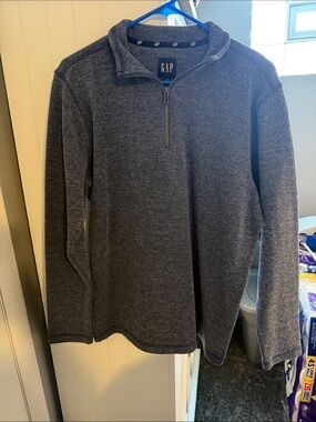 GAP Men's Quarter Zip Sweater